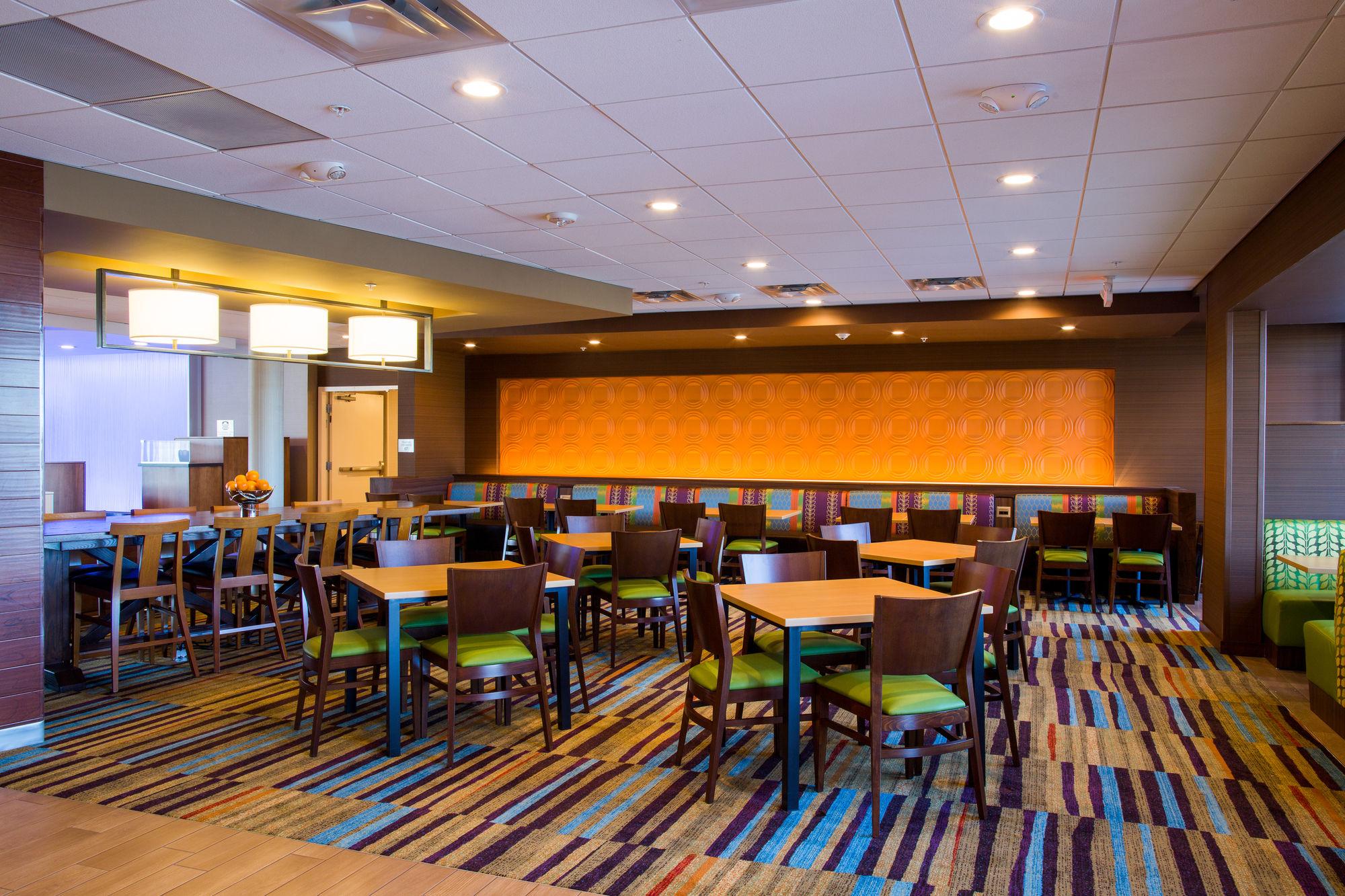 Fairfield Inn & Suites By Marriott Lincoln Southeast Extérieur photo