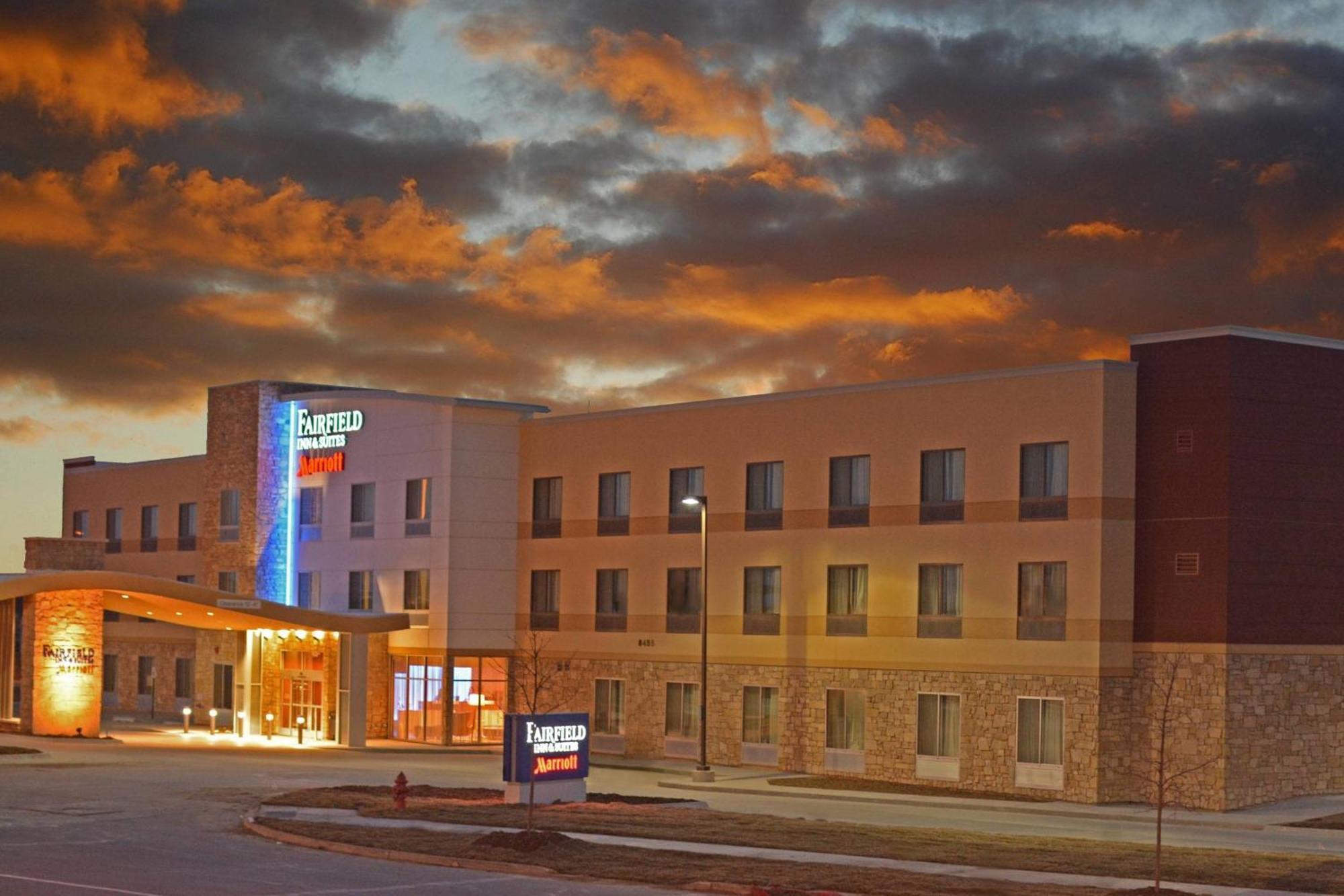 Fairfield Inn & Suites By Marriott Lincoln Southeast Extérieur photo