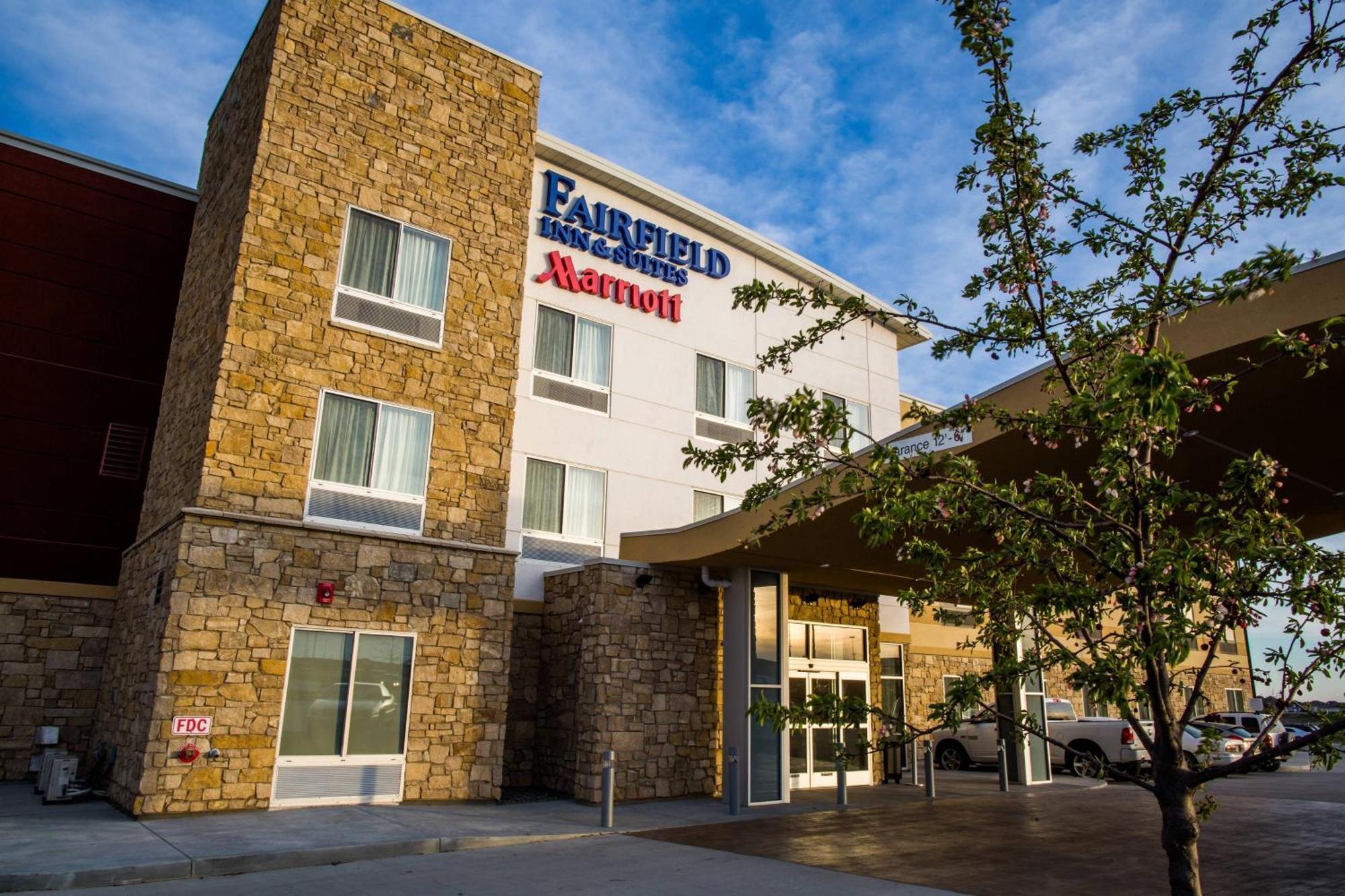 Fairfield Inn & Suites By Marriott Lincoln Southeast Extérieur photo