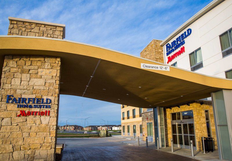 Fairfield Inn & Suites By Marriott Lincoln Southeast Extérieur photo