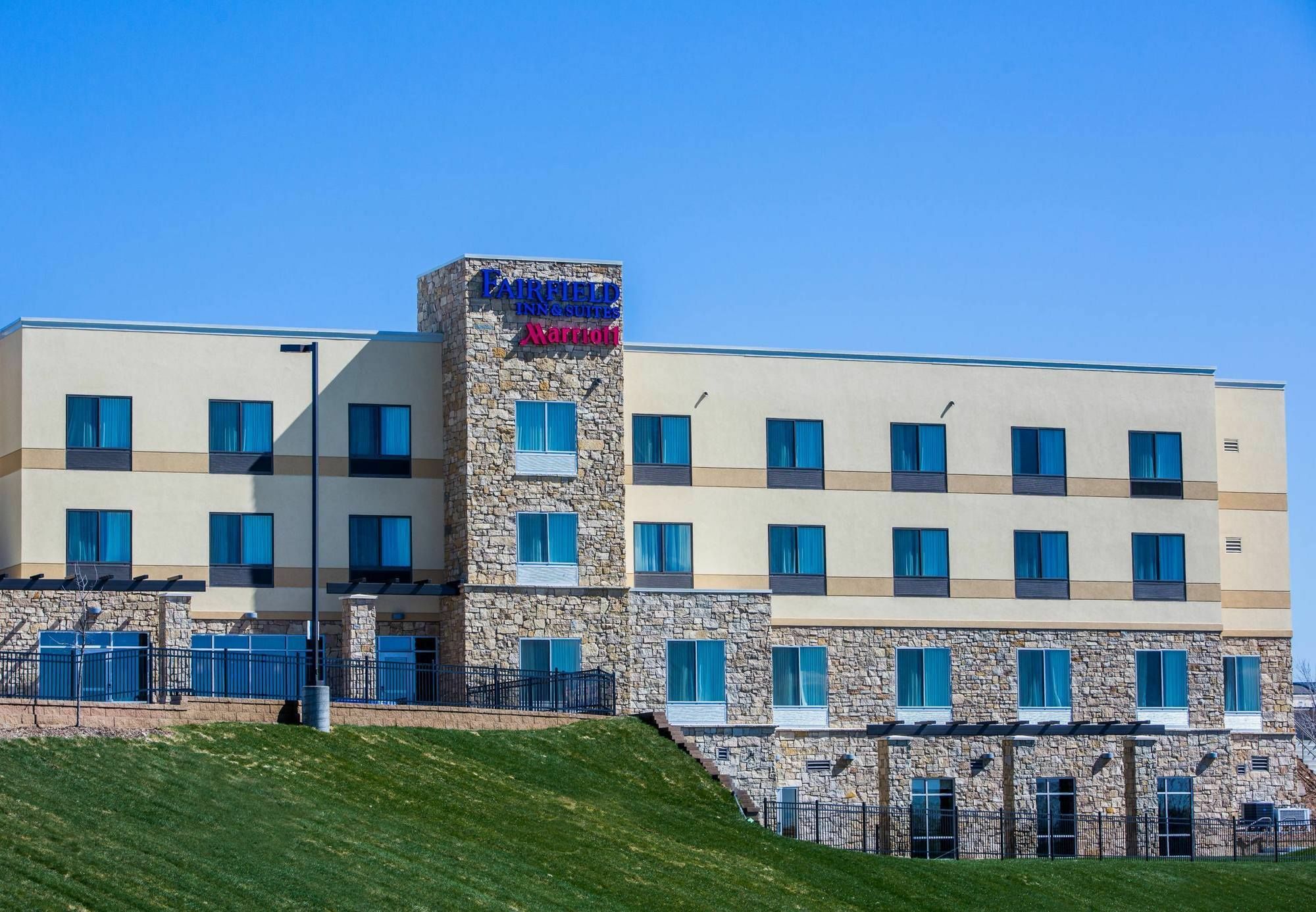 Fairfield Inn & Suites By Marriott Lincoln Southeast Extérieur photo